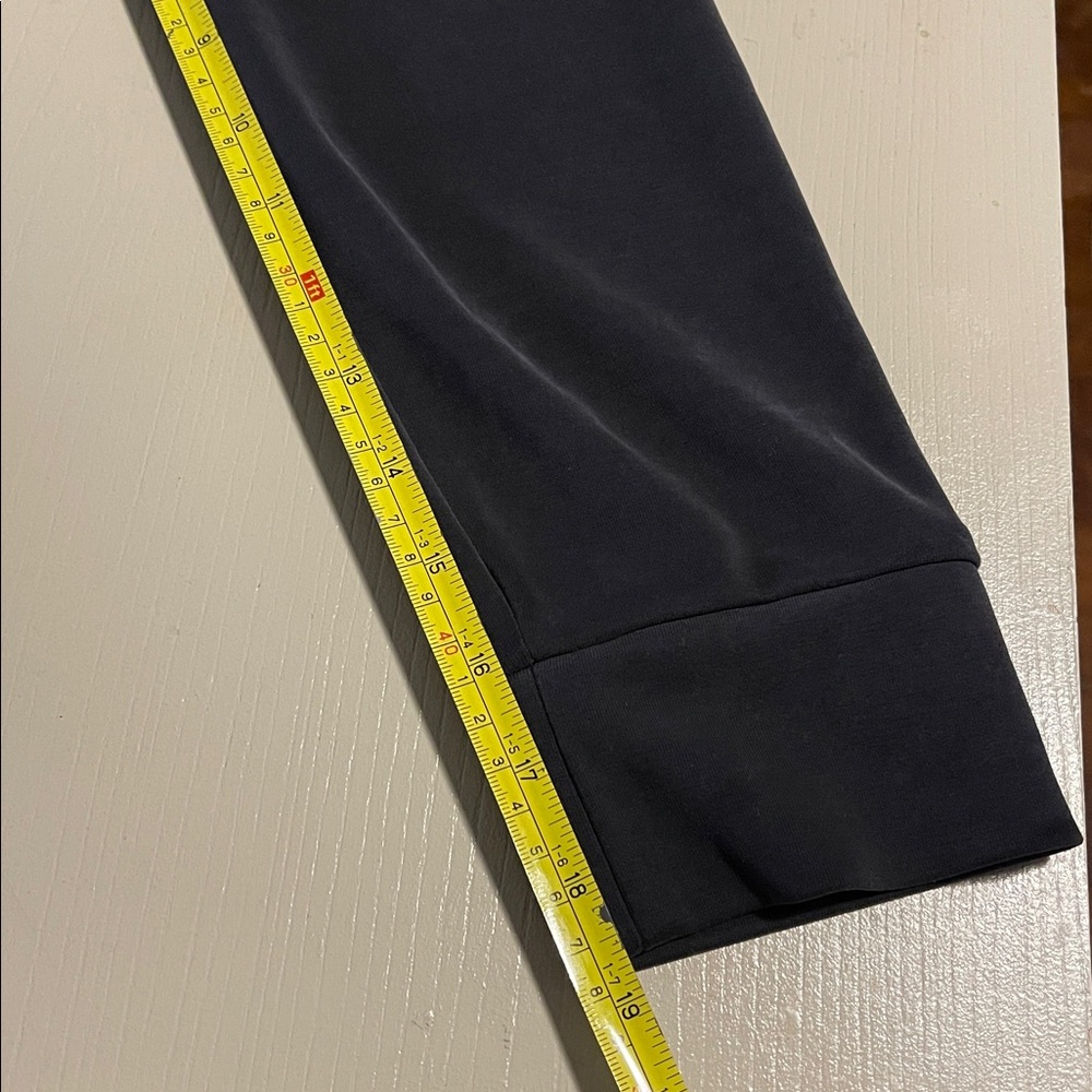 Athleta Women's Gray Zip-Up Top - Picture 8 of 11